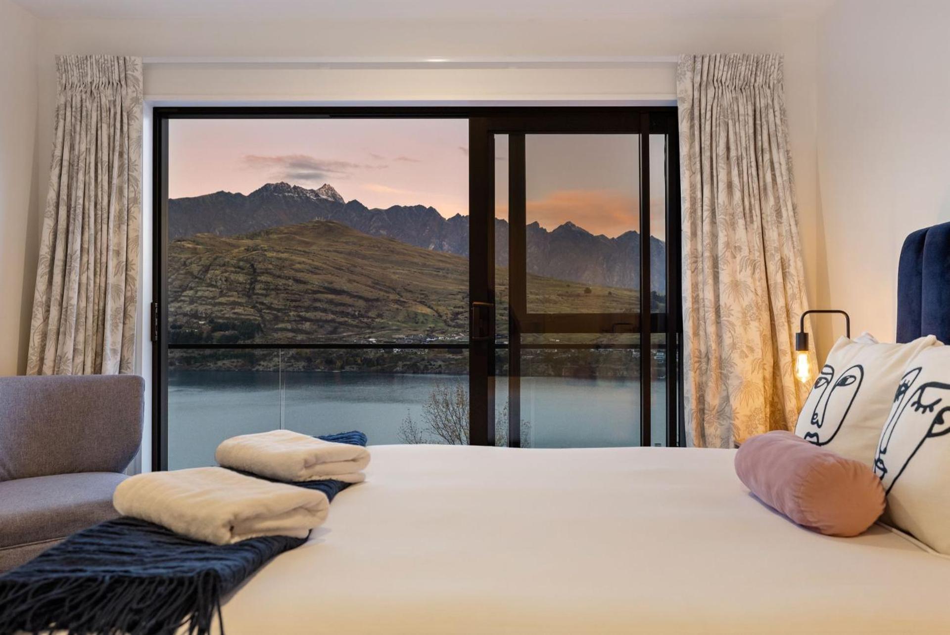 Villa St Matthews Views Cecil Queenstown Exterior foto